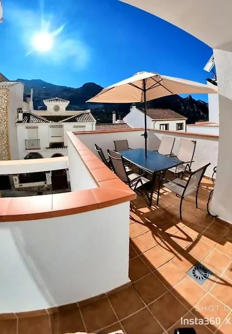 Moderno Y Confortable Apartamento En Gueejar Sierra, Con Aparcamiento, Terraza, Wi-Fi contacts